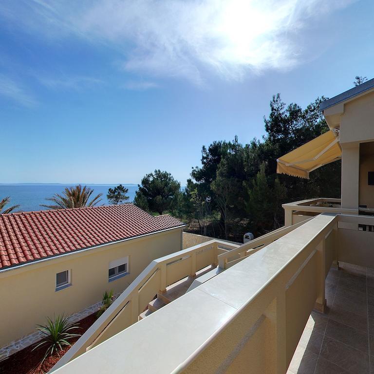 Paradise Resort Vanesa Vir Chambre photo