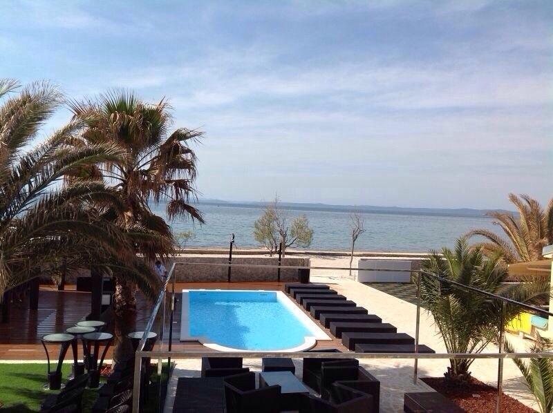 Paradise Resort Vanesa Vir Chambre photo