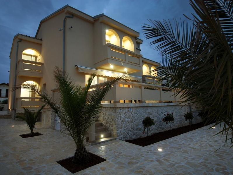 Paradise Resort Vanesa Vir Extérieur photo