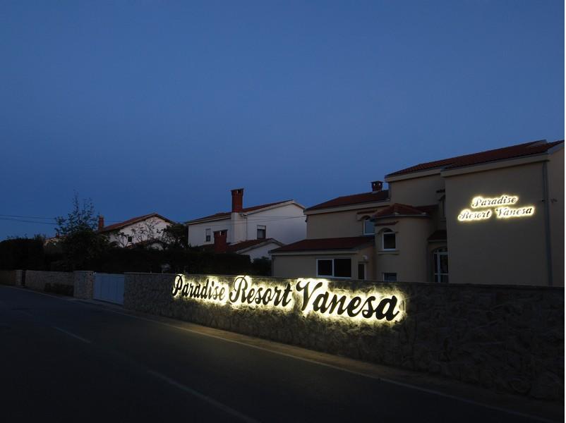 Paradise Resort Vanesa Vir Extérieur photo